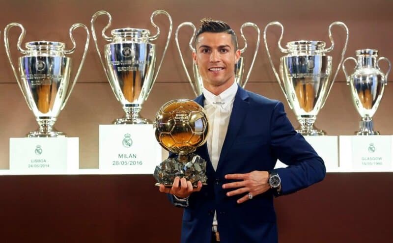 Quả bóng vàng thứ hai giúp CR7 tỏa sáng năm 2013