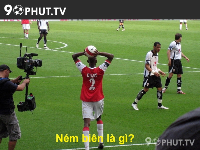 Ném biên là gì?